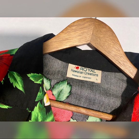 Royal Hawaiian Creations Floral Print Beach Shirt - Picture 4 of 5